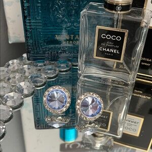 ✨Round Blue Crystal Post Earrings✨NEW